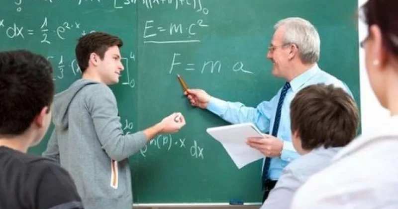 Eyni yaş, fərqli yanaşma: Alim işləyir, müəllim niyə yox?