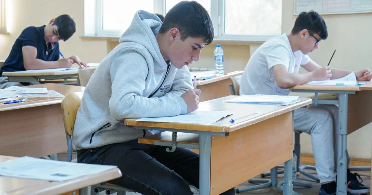 Qəbul imtahanlarına qeydiyyat bitdi: ən çox abituriyent bu qrupdadır STATİSTİKA