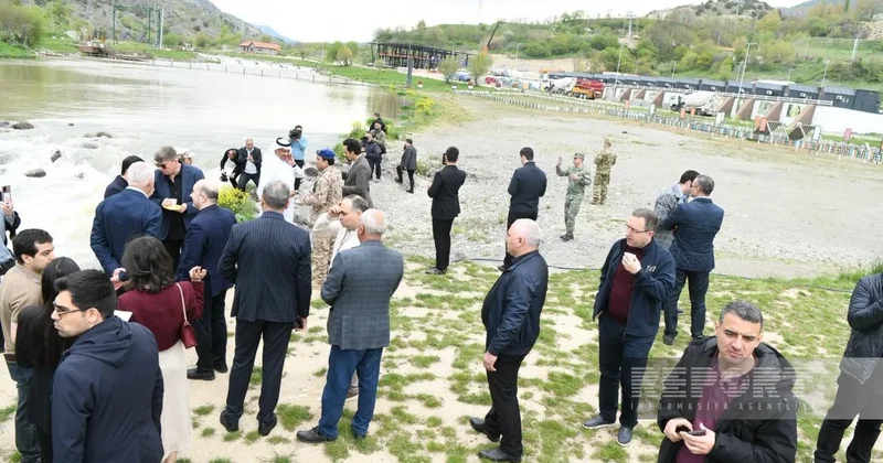 Xarici diplomatlar Laçında Həkəri çayının gözəlliyini qiymətləndiriblər FOTOLAR