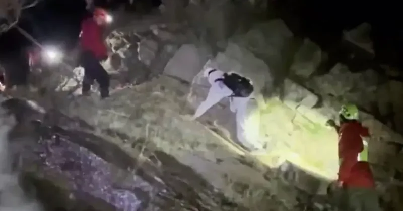 В Казахстане развернули операцию по спасению подростков Видео