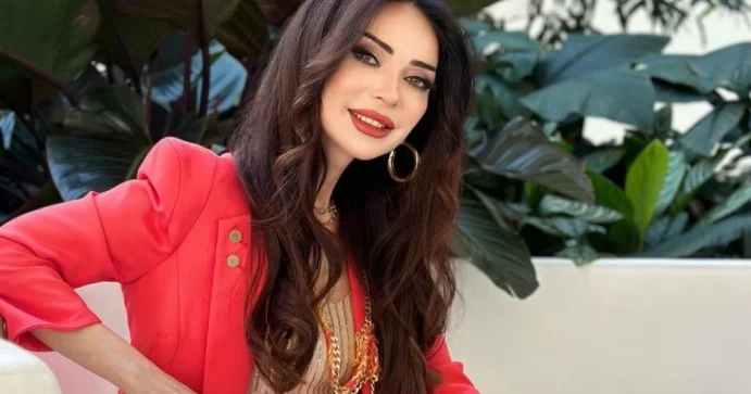 Manana Çaparidze bağını nümayiş etdirdi Foto