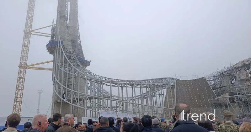 Представители дипкорпуса ознакомились с ходом строительства Новой Шушинской мечети (ФОТО)