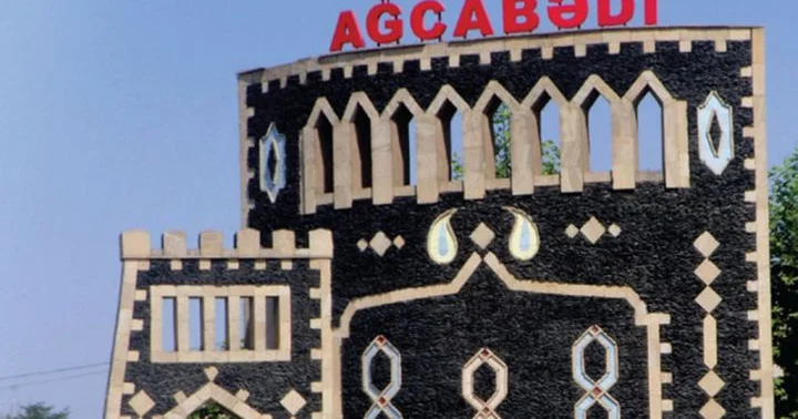 Ağcabədidə ailə faciəsi: Arvadını ət baltası ilə öldürdü FOTO