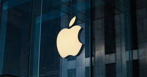 Apple столкнулась с десятками судебных исков