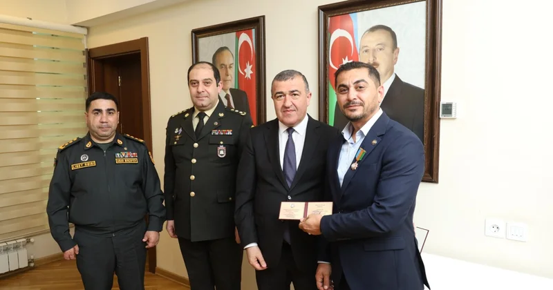 Xətainin icra başçısı hərbçilərin mükafatlarını təqdim etdi FOTOLAR