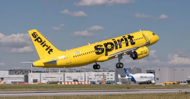 Spirit Airlines может прекратить полеты из за нехватки средств