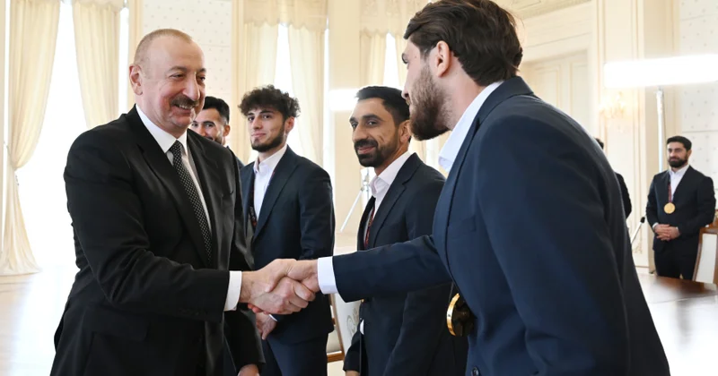 Алиев заявил, что Азербайджан побеждает на фронте, в политике и в спорте