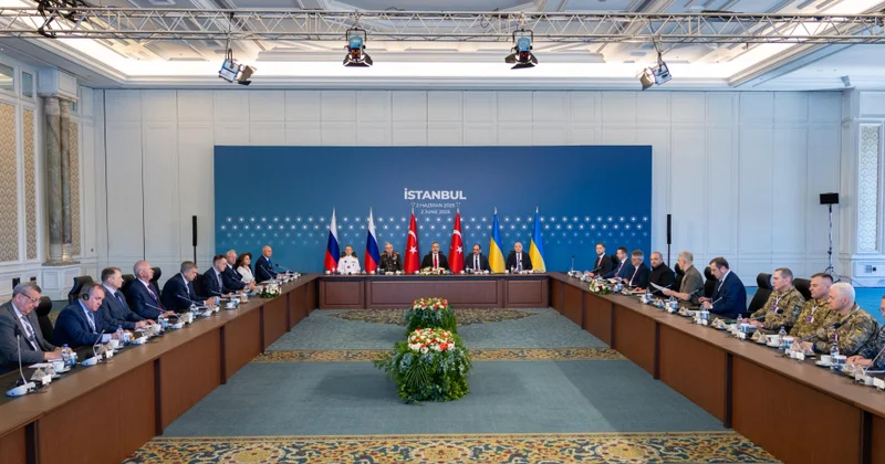 Hakan Fidan: Rusiya ilə Ukrayna arasında sülh qlobal miqyasda bir çox problemlərin həllinə töhfə verəcək