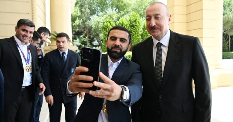 Prezidentin dünya çempionları ilə görüşündən VİDEO