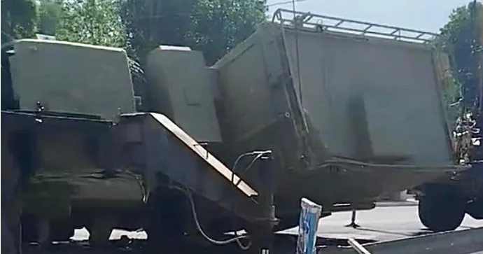 Bərdədə Müdafiə Nazirliyinə məxsus “KamAZ” aşdı VİDEO