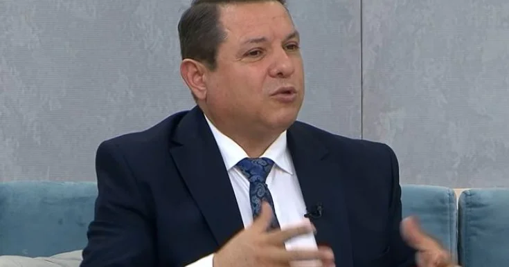 Efirdə Təyyar Bayramovun mikrofonu söndürüldü Video