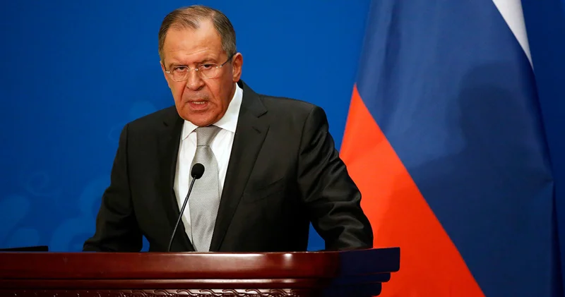Лавров обвинил Запад в попытках сдержать развитие России