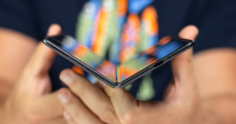 Складной Honor Magic V5 получит топовую начинку и Android 15