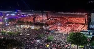 Məşhur müğənnidən dünya rekordu