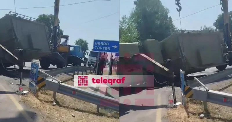 Azərbaycan Ordusuna aid hərbi avtomobil aşdı