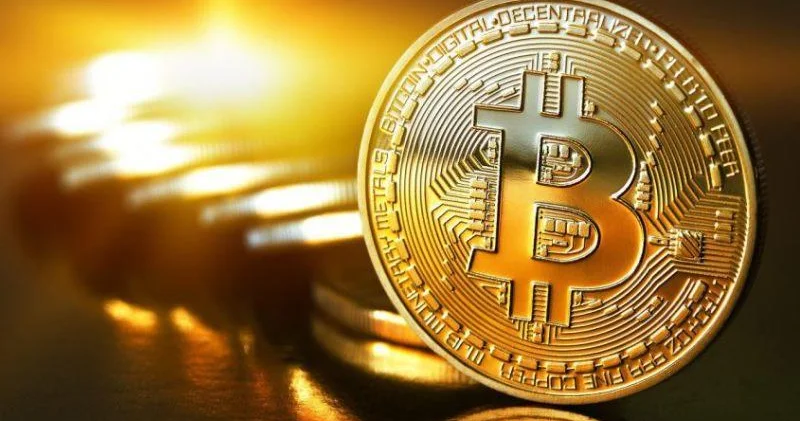 Цена биткоина достигла критической отметки