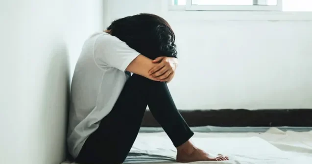 Zorla qaçırılan məktəbli qız niyə babasının məzarını ziyarət edib? İLGİNC TƏFƏRÜAT