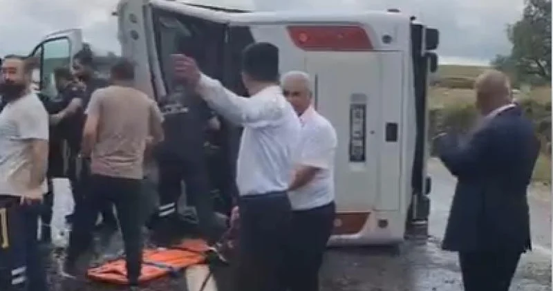 Türkiyədə avtobus aşıb: 3 nəfər ölüb, 19 nəfər yaralanıb