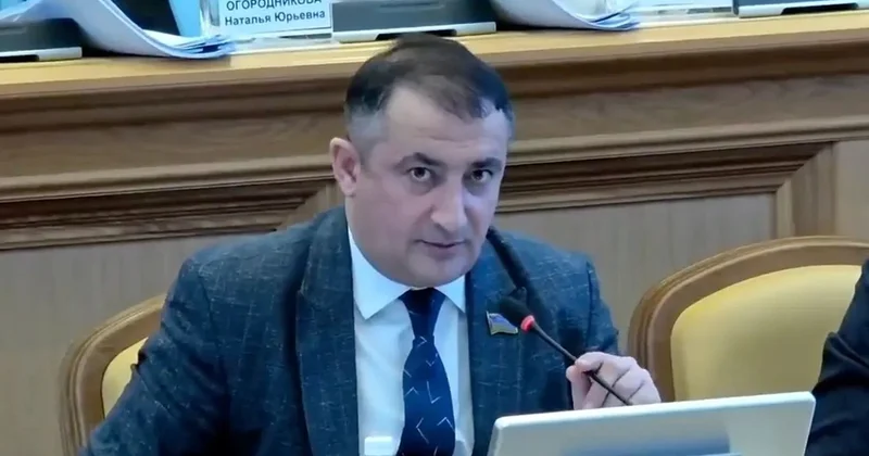 Rusiyada azərbaycanlı deputatı üzr istəməyə məcbur etdilər SKANDAL