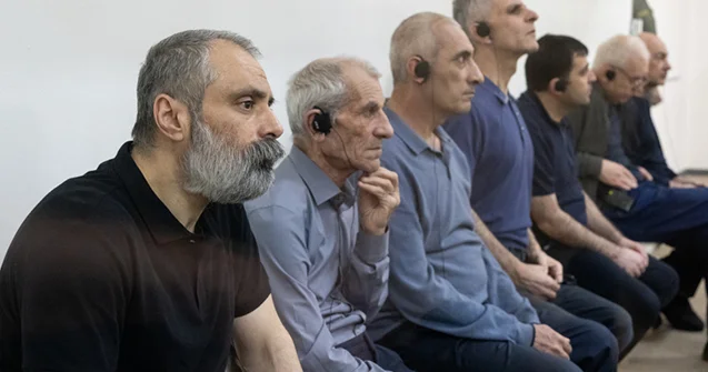 “Müharibəni mülki şəxslərə qarşı apararlar?”
