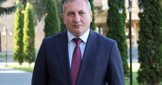 Ermənistanda qubernator istefa verdi