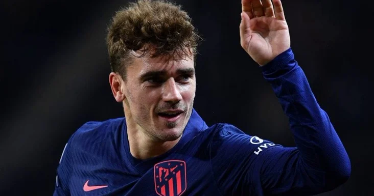 Atletiko Madrid Qrizmann ilə müqavilə yenilədi RƏSMİ