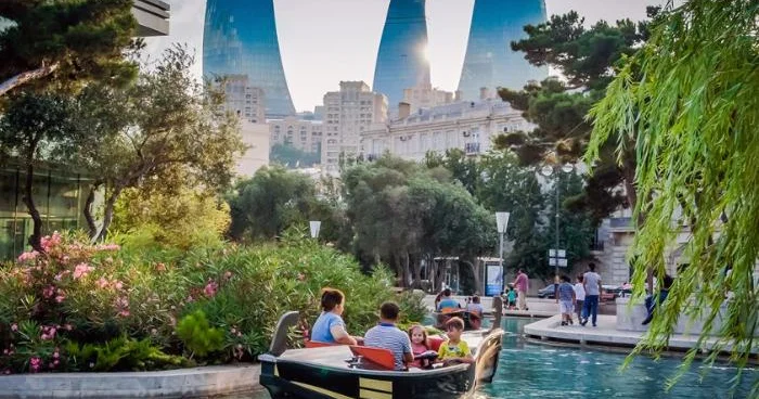 Azərbaycanda ən çox hansı ölkədən gələn turistlər pul xərcləyir? Tam siyahı