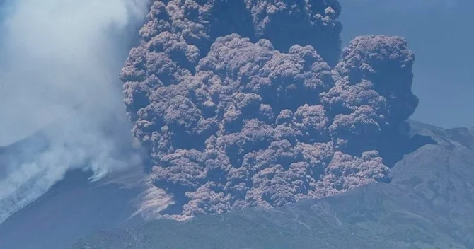 İtaliyada Etna vulkanının püskürməsi başlayıb