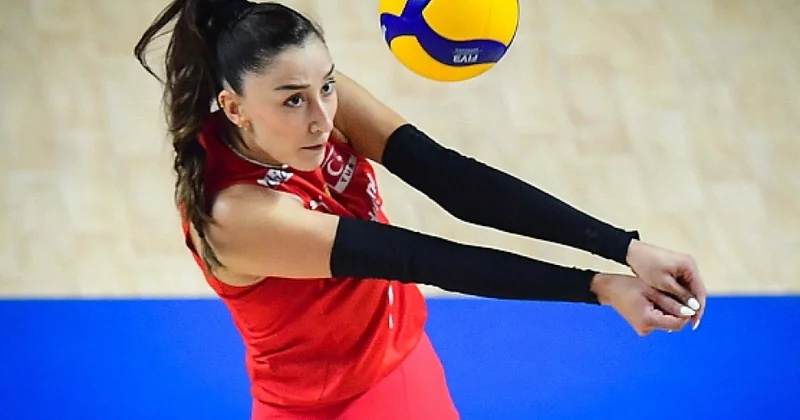 “Fənərbağça” tanınmış voleybolçunu transfer edib