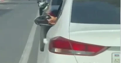 Sürücü oyuncaq silahla təşviş yaratdı Həbs edildi Video KONKRET