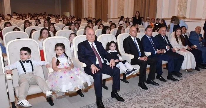 Sumqayıtda uşaqlarla bağlı tədbir keçirildi Foto