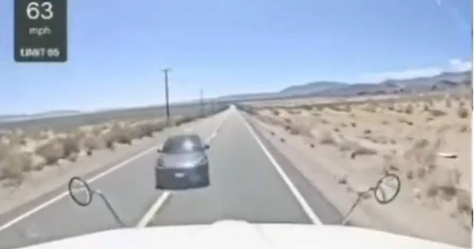 “Tesla” qarşı yola çıxıb TIR toqquşdu; qadın sürücü öldü VİDEO