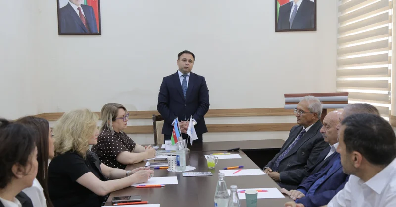 Şəhər folkloru: sosial kimlik kontekstində kollektiv yaddaş elmi sessiya