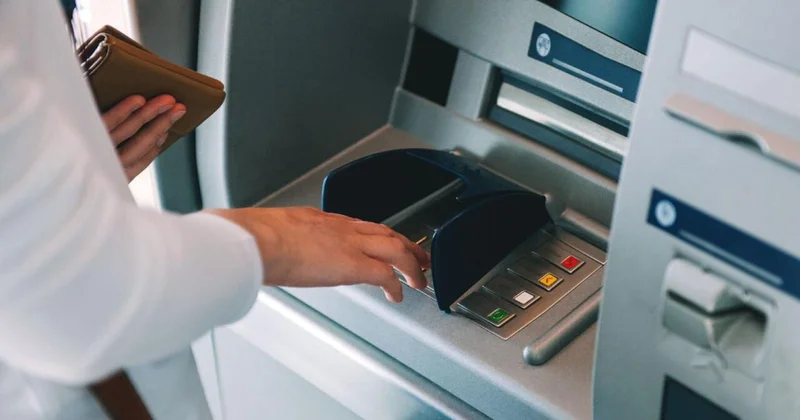 ATM lərdə illərdir davam edən sistem tarixə qarışır