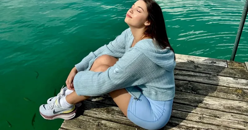 Afra Saraçoğlu Madriddə biabırçı geyimdə küçəyə çıxdı FOTO