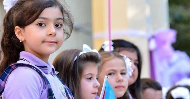 Yerdəyişmə etmək istəyən şagirdlərin sayı açıqlandı