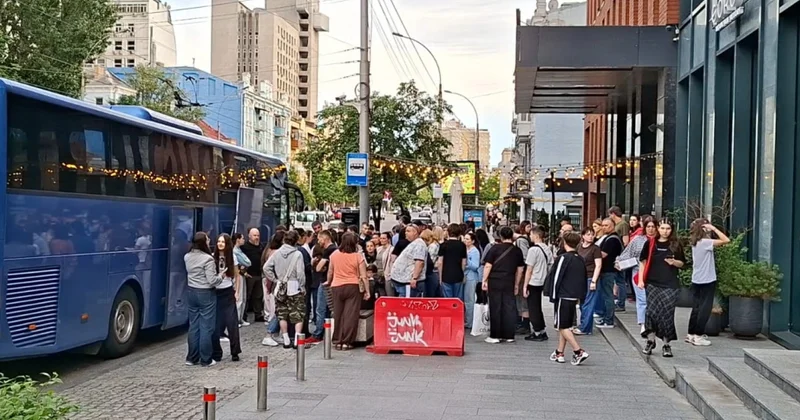Ukraynalı uşaqların növbəti qrupu reabilitasiya üçün Azərbaycana yola salınıb