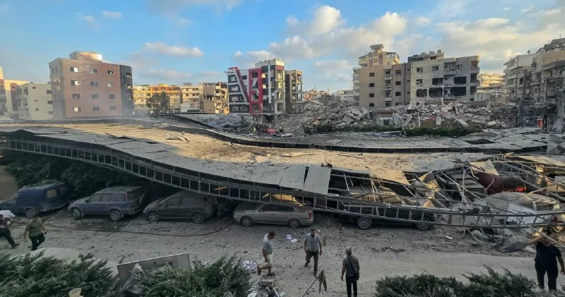 Tramp Livanda atəşkəs elan etdi, lakin bombardmanlar davam edir FOTO/VİDEO