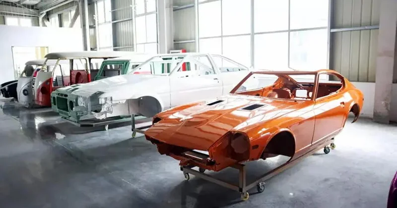 Китайцы начали штамповать новые кузова для классических автомобилей