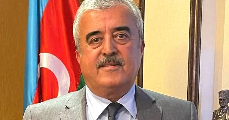 Etibar Məmmədov Arzuxan Əlizadənin qərarlarına təsir edir?