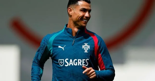 Ronaldonun 6 cı mundial hazırlığından Video