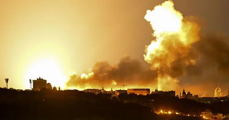 Putinin hədəsindən sonra Ukraynaya kütləvi zərbə: şəhərlərə onlarla raket və yüzlərlə dron hücumu edilib BBC