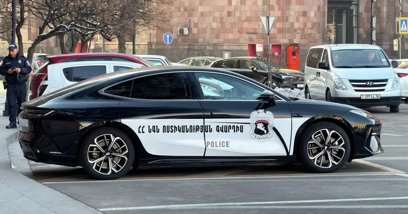 Ermənistanda polis genişmiqyaslı axtarış əməliyyatları aparır