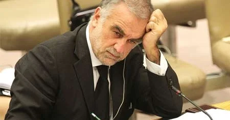 Qərb mediası Okamponu ifşa edir