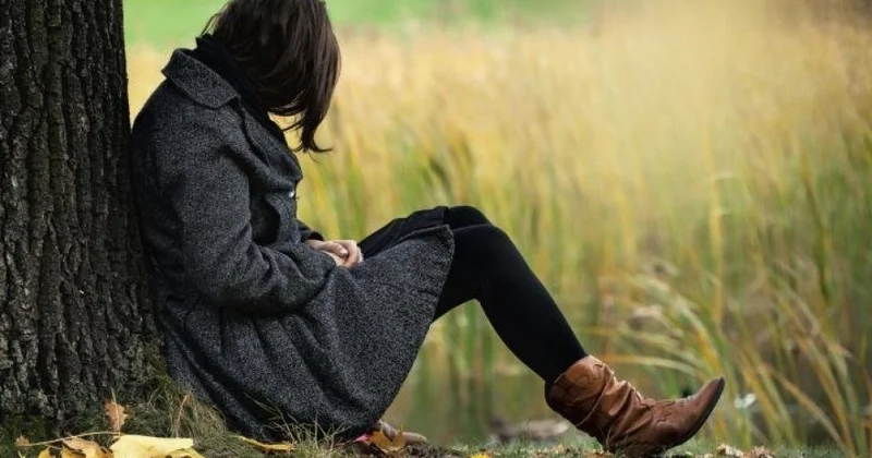 Yeniyetmələri depressiv vəziyyətə salan səbəblər