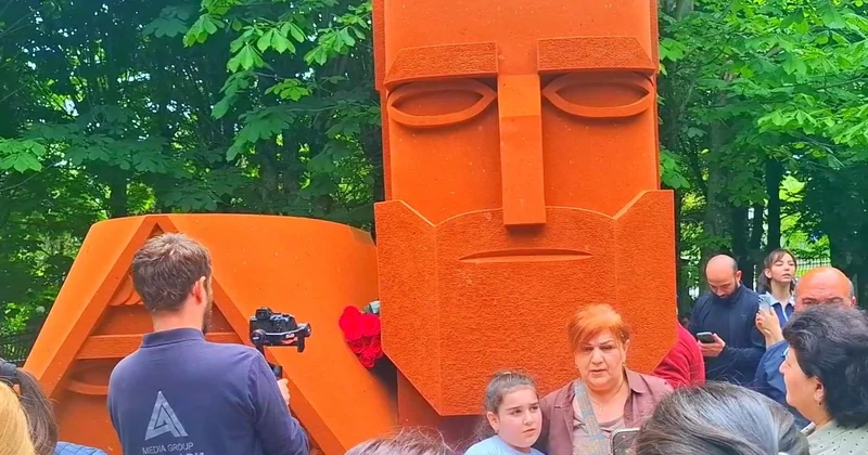 Символический реванш и проспект Чингисхана