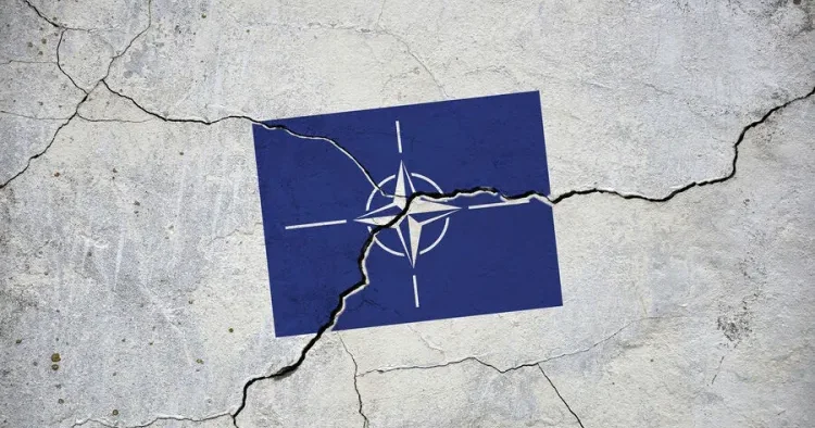 Alyansı idarə etmək daha da çətinləşib NATO nun sabiq baş katibi