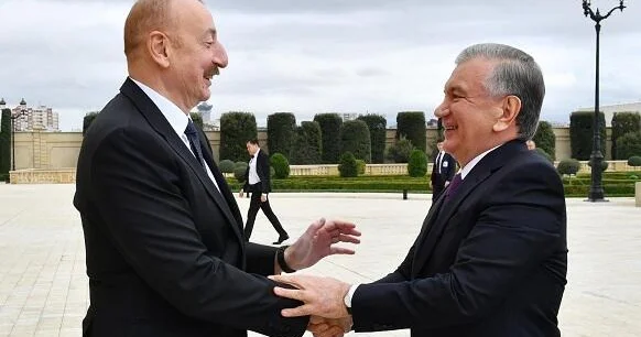 Mirziyayevin rəsmi qarşılanma mərasimi oldu