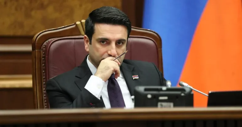 Ermənistan parlamentinin spikerindən Rusiyaya: Ya siz dayandırın, ya da biz