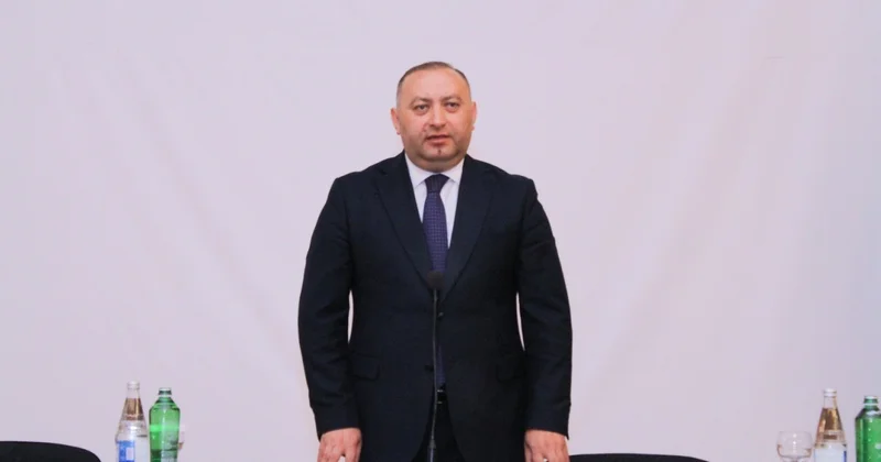 Zəfər Qurbanov Türkiyədə təhsil alacaq tələbələrlə görüşdü FOTOLAR